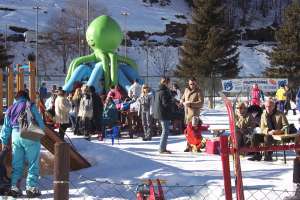 Xtrallusion photo gallery of Italy. Photos, pictures, images and photographs of the Italian Rivieras, the Italian Lakes, the Italian Alps, the Cinque Terre, the Amalfi coast and some of the most beautiful corners of Italy. Plus photos of Italian cities such as Pisa, Milan, Genoa and Rome.